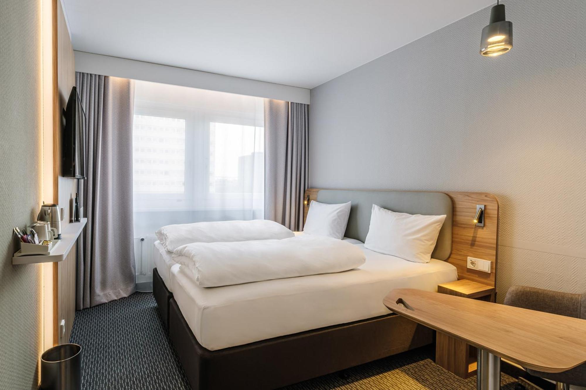 The Student Hotel 3*